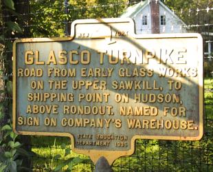 Glasco Turnpike sign