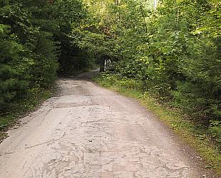 Leaving Big Pink - the crumbly slate of Parnassus Lane